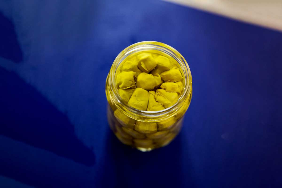 Italienisches Artischockenglas manuell eingelegt Paestum Salerno Bio von Di Bennardo